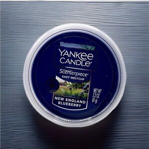 Yankee Candle Wax Melt Cup - New England Blueberry (2.2 oz)